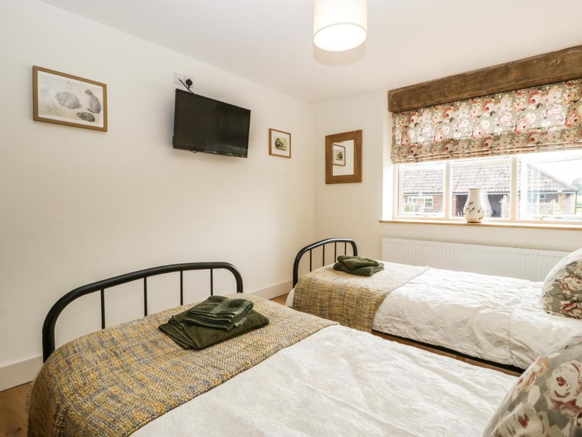 Tom'S Barn Villa Yeovil Exterior photo