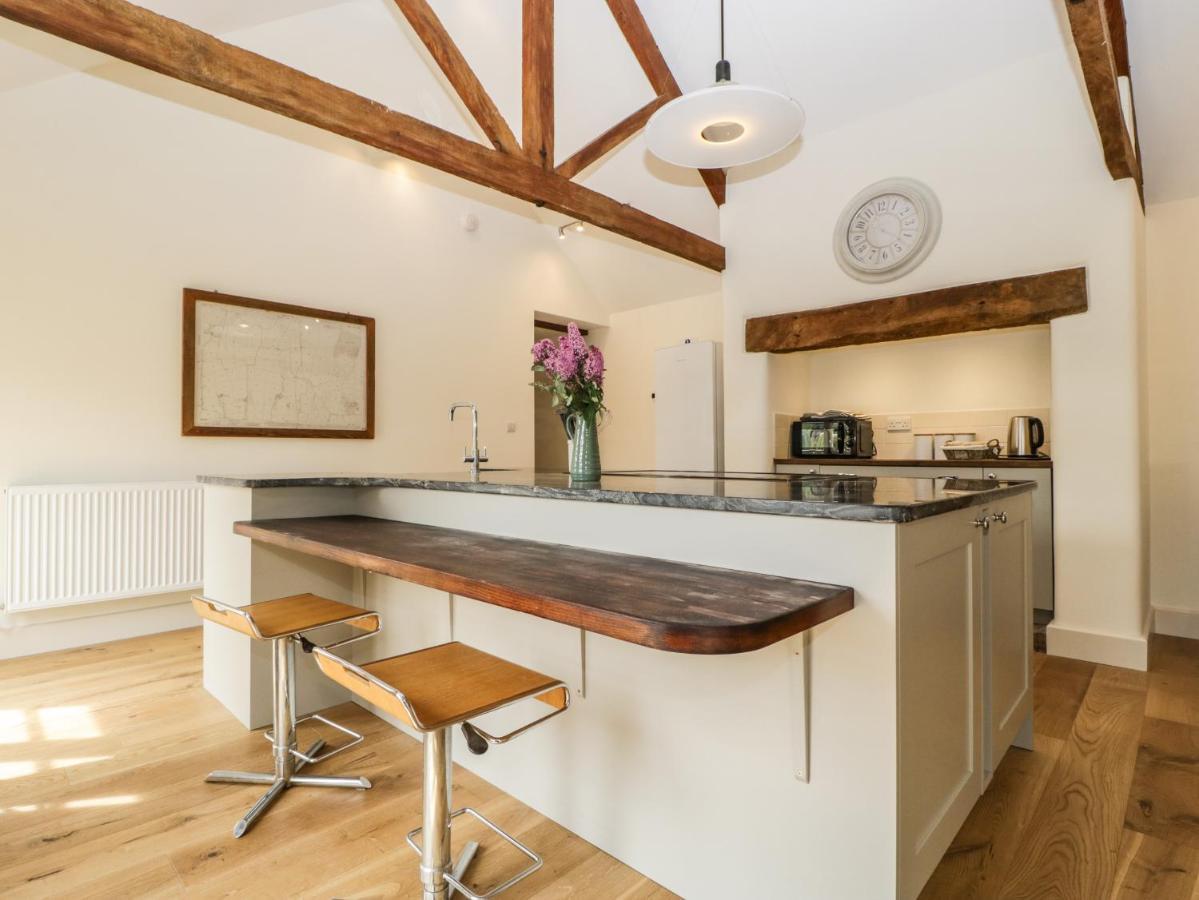 Tom'S Barn Villa Yeovil Exterior photo