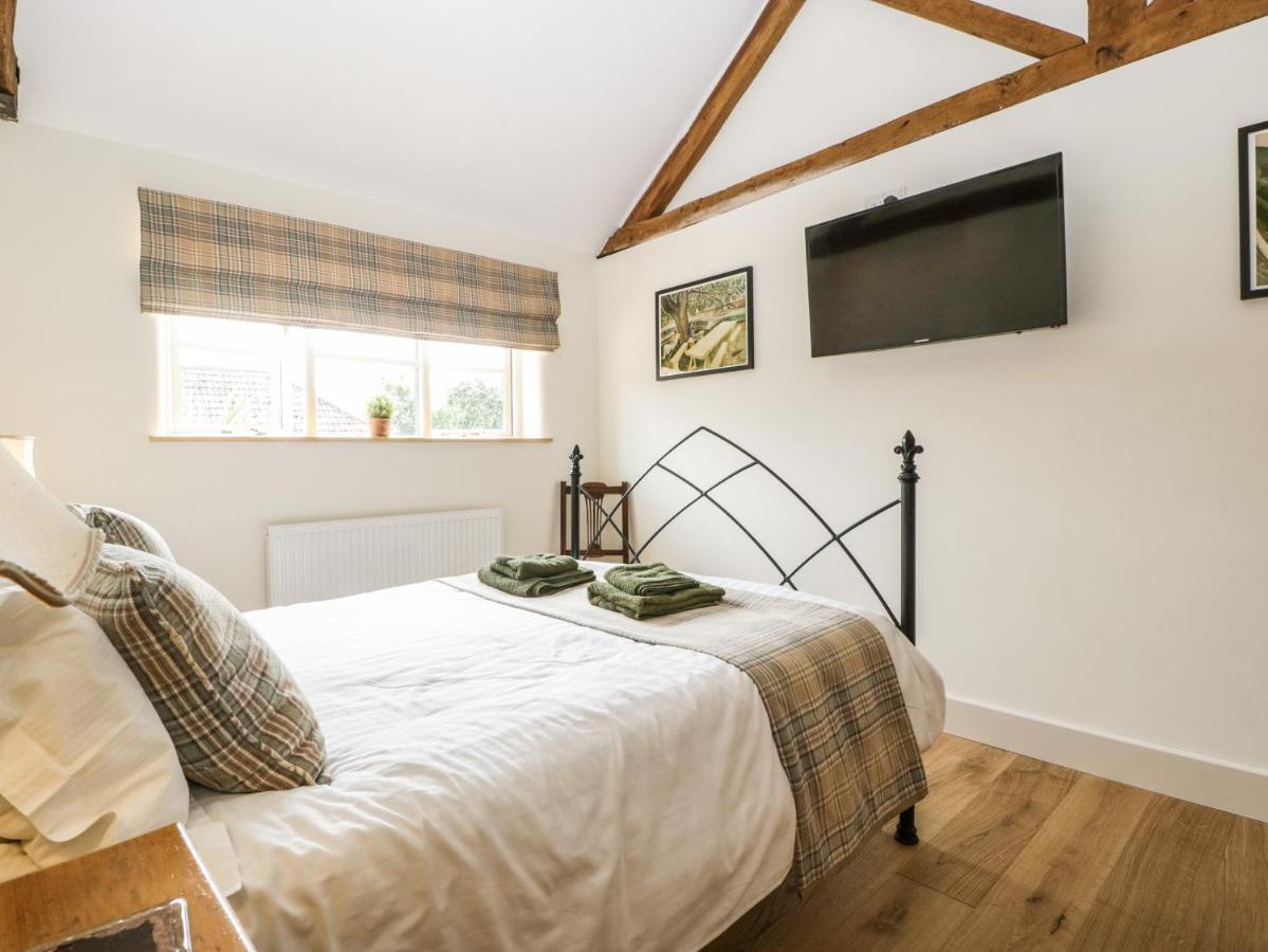 Tom'S Barn Villa Yeovil Exterior photo